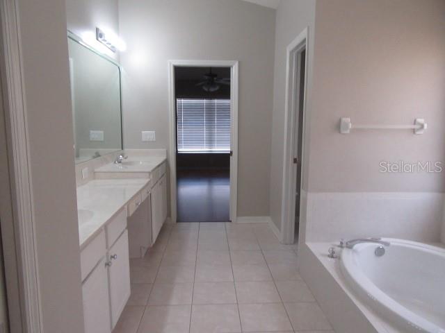 Image 14 of 33 For 23113 Emerson Way