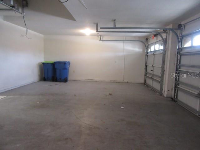 Image 29 of 33 For 23113 Emerson Way