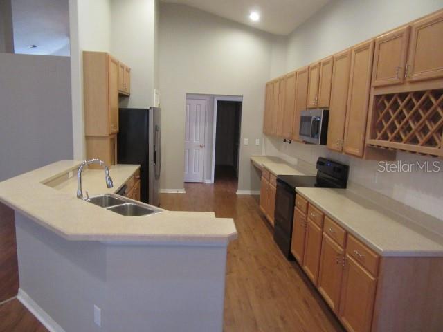 Image 9 of 33 For 23113 Emerson Way