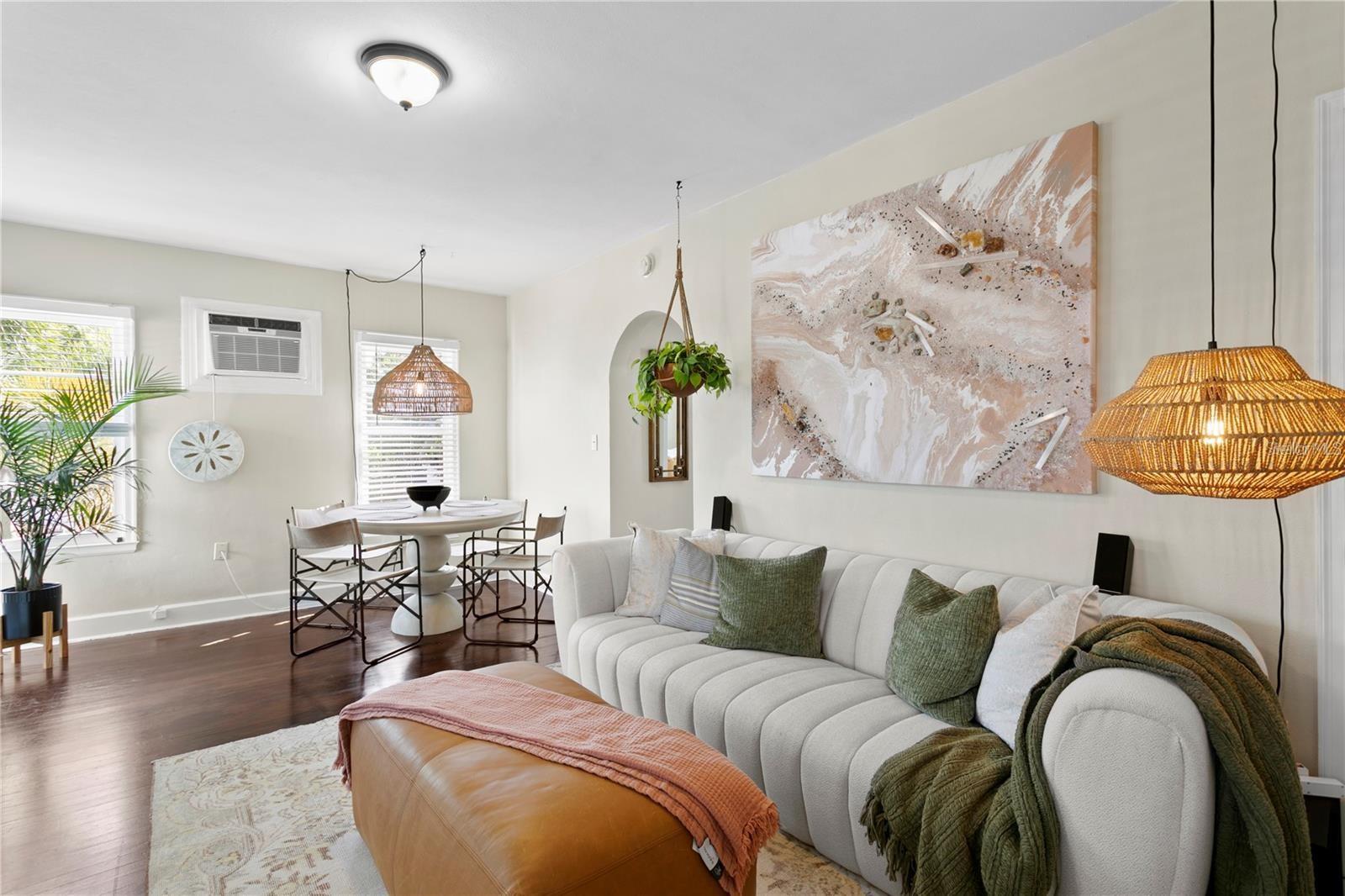 Listing photo id 32 for 802 Dartmoor Street N