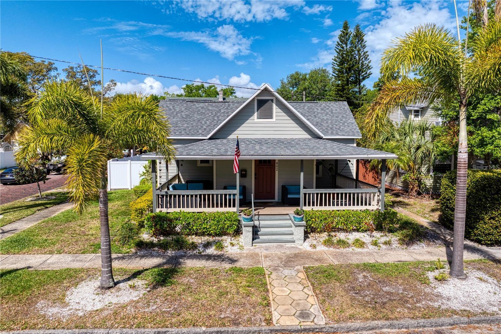 Listing photo id 72 for 802 Dartmoor Street N