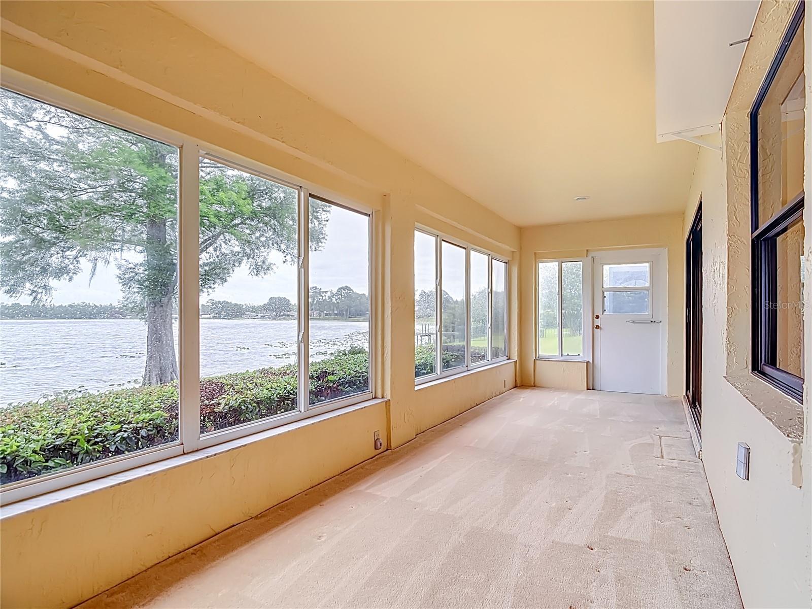 Image 15 of 48 For 247 Lake Pansy Drive