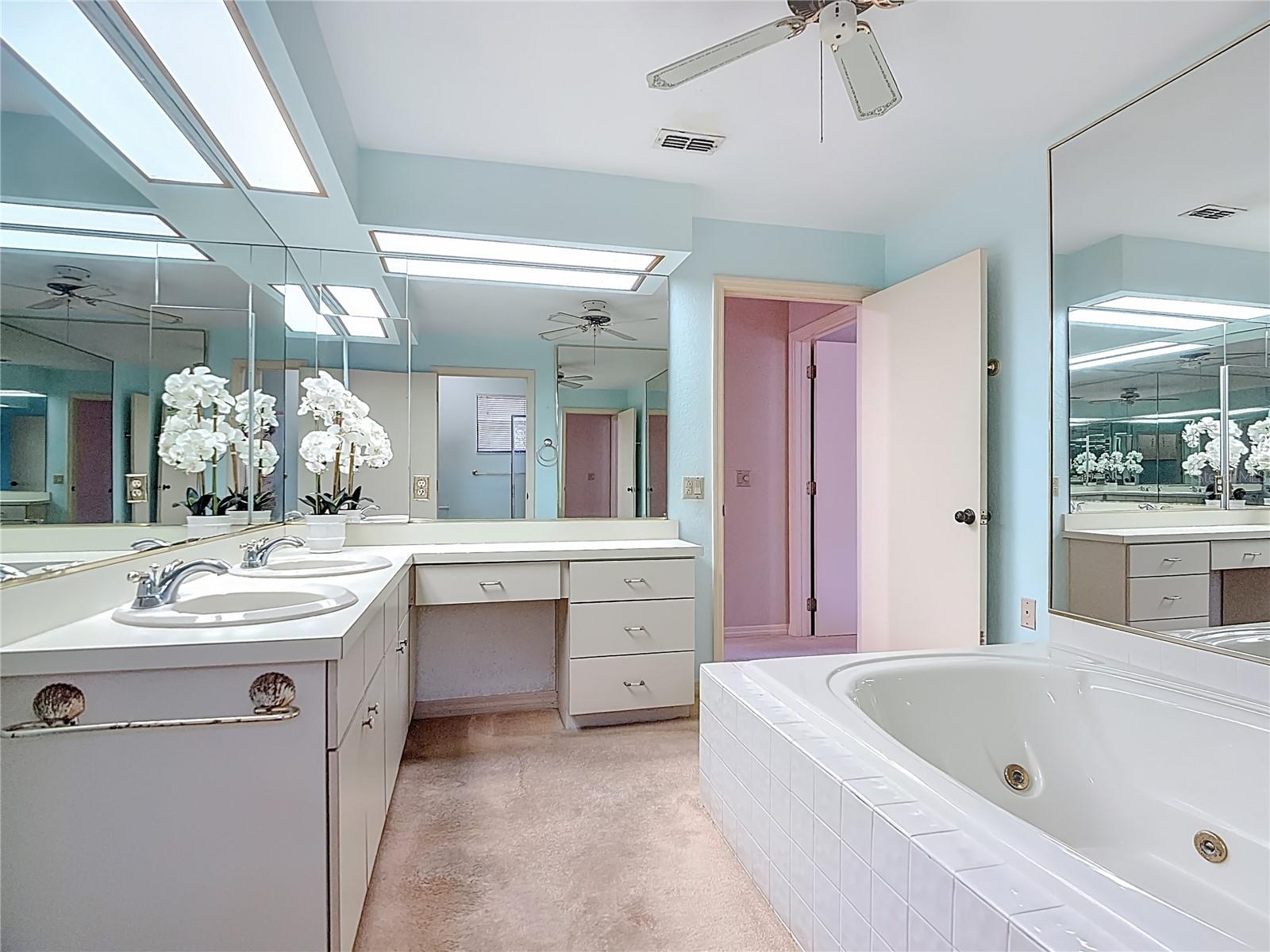 Image 32 of 48 For 247 Lake Pansy Drive