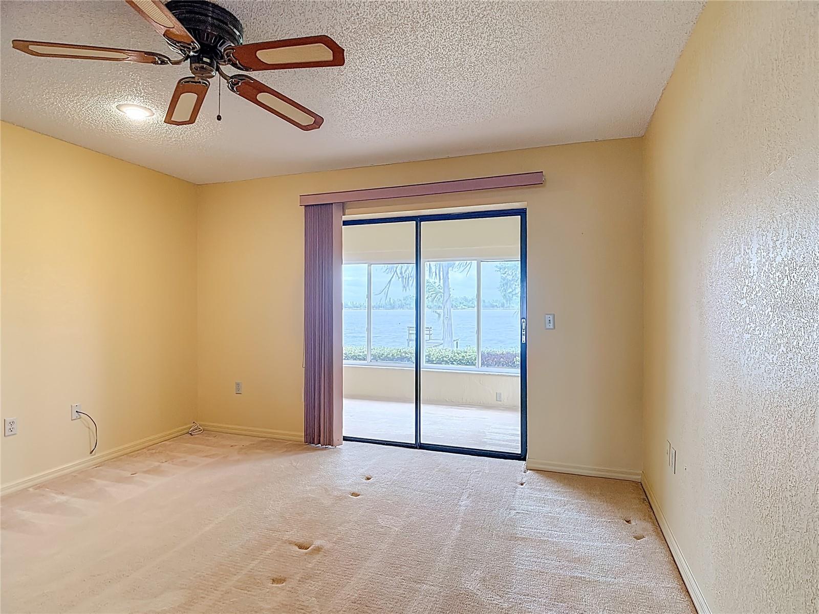 Image 35 of 48 For 247 Lake Pansy Drive