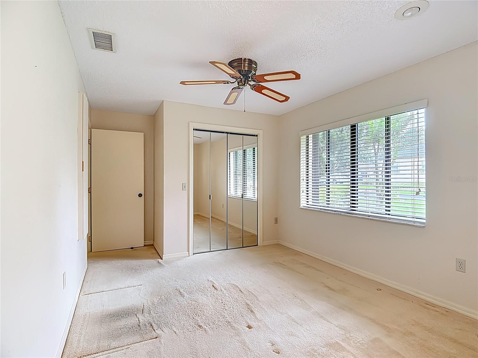 Image 40 of 48 For 247 Lake Pansy Drive