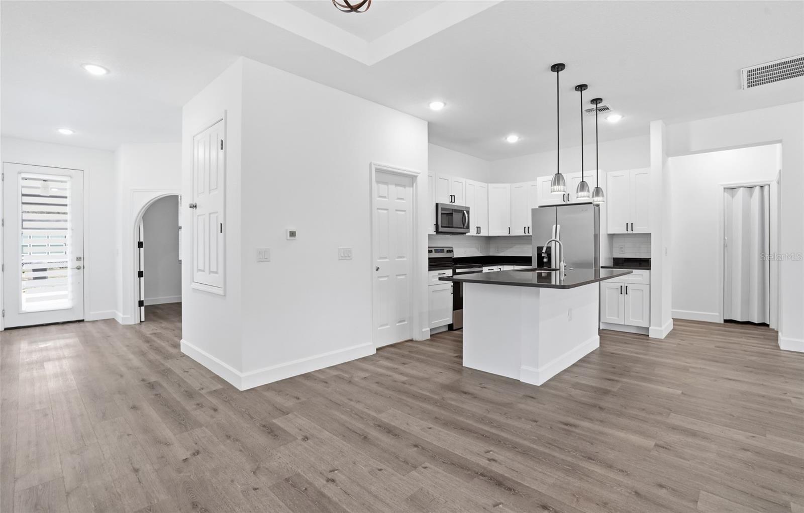 Image 13 of 41 For 1535 13th Street S