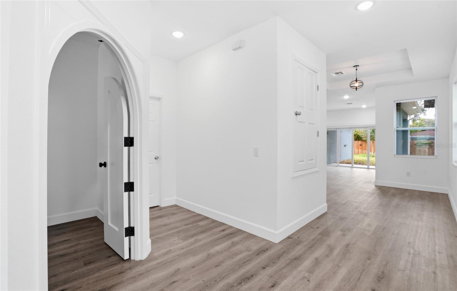 Image 31 of 41 For 1535 13th Street S