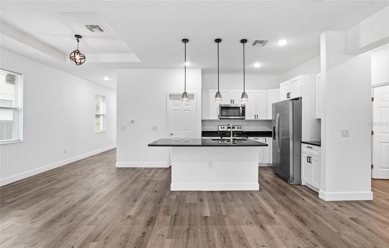 Image 7 of 41 For 1535 13th Street S