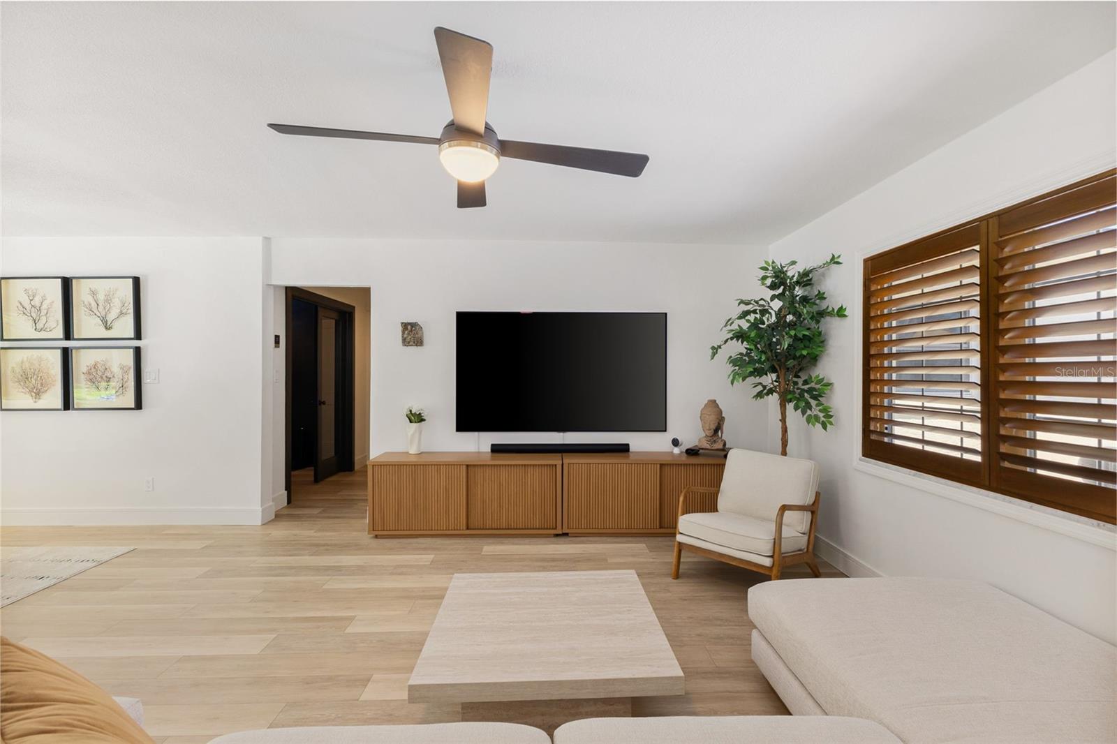 Image 30 of 67 For 4618 Bayshore Boulevard Ne