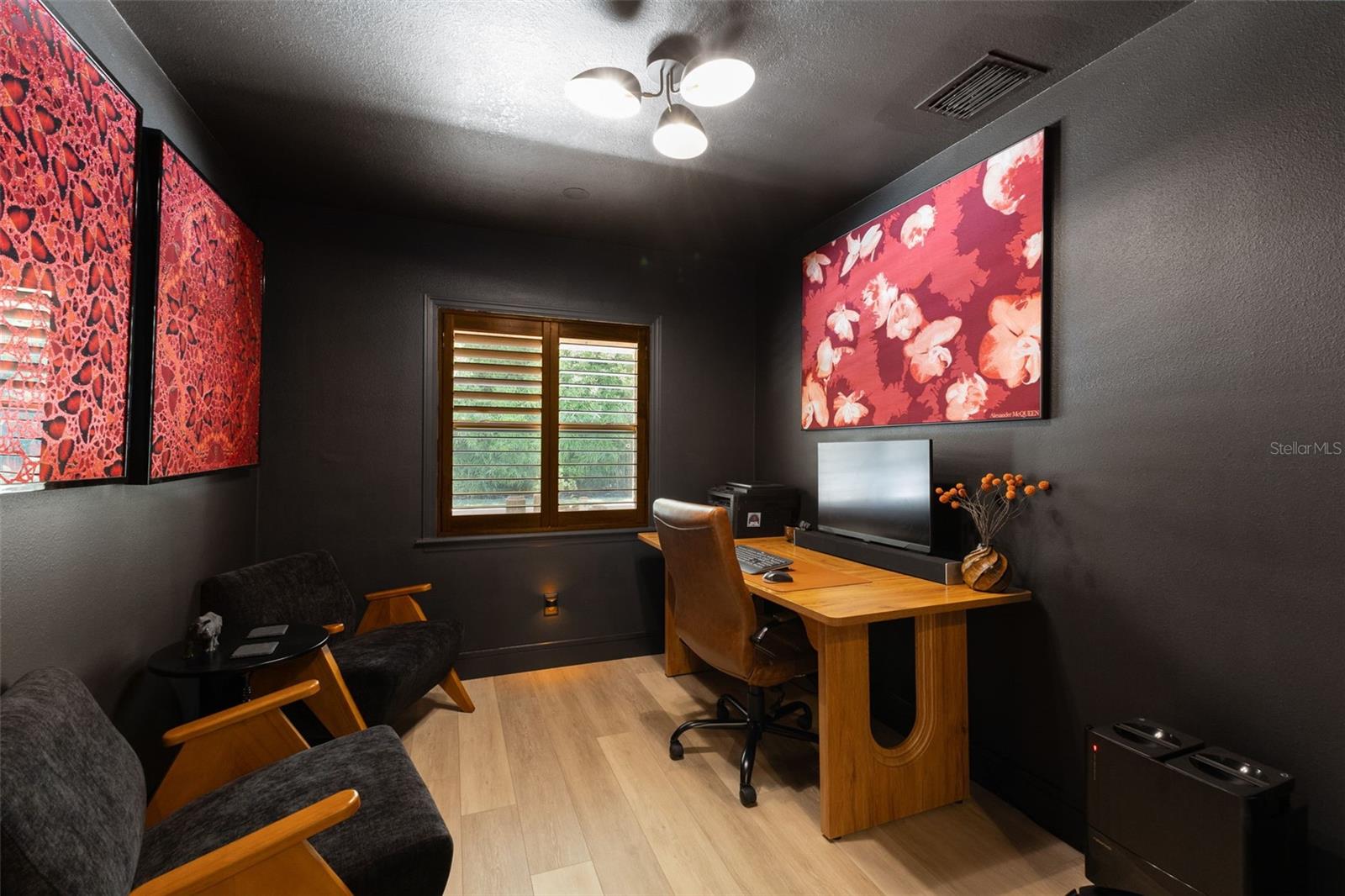 Image 31 of 67 For 4618 Bayshore Boulevard Ne