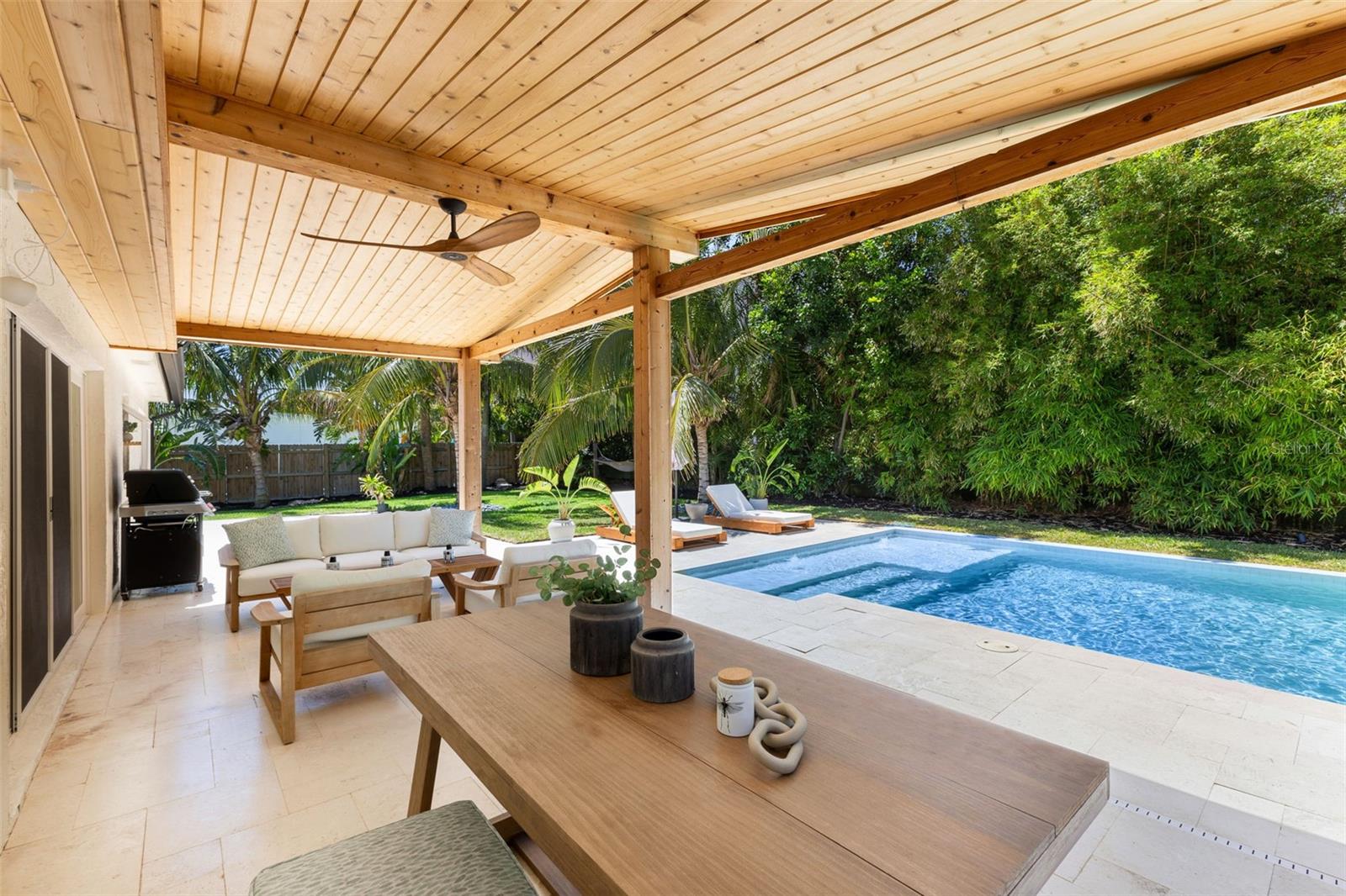 Image 48 of 67 For 4618 Bayshore Boulevard Ne