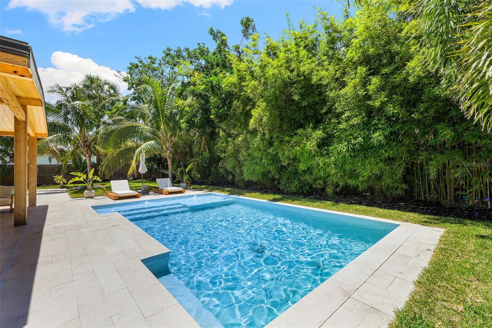 Image 53 of 67 For 4618 Bayshore Boulevard Ne