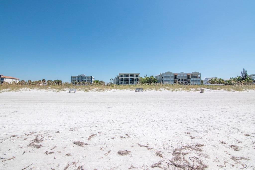 Image 47 of 79 For 3200 Gulf Boulevard 103