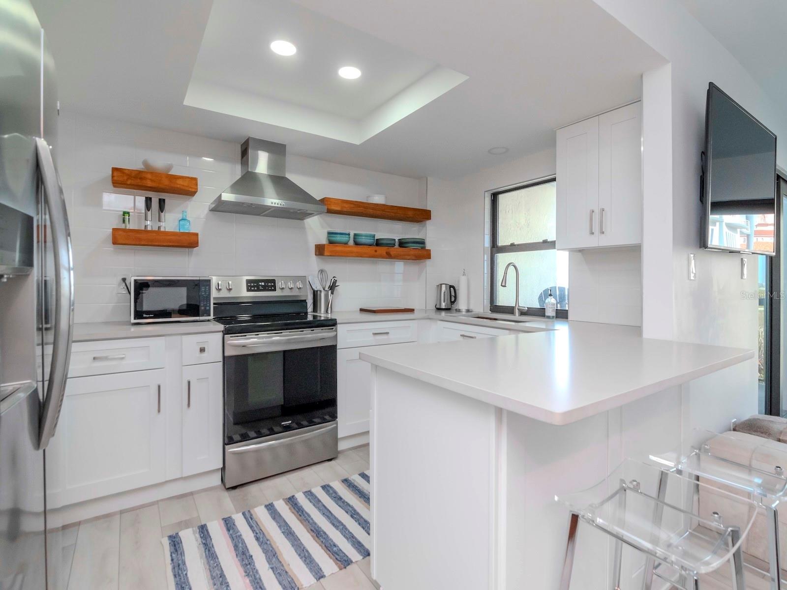 Image 9 of 79 For 3200 Gulf Boulevard 103