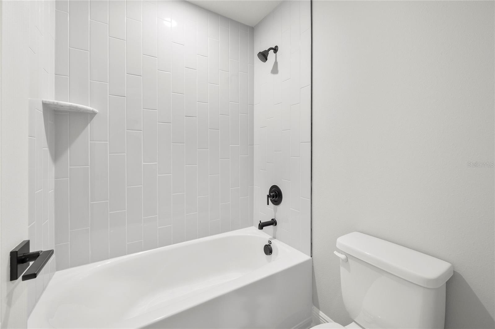 Image 23 of 36 For 819 Ponkan Court