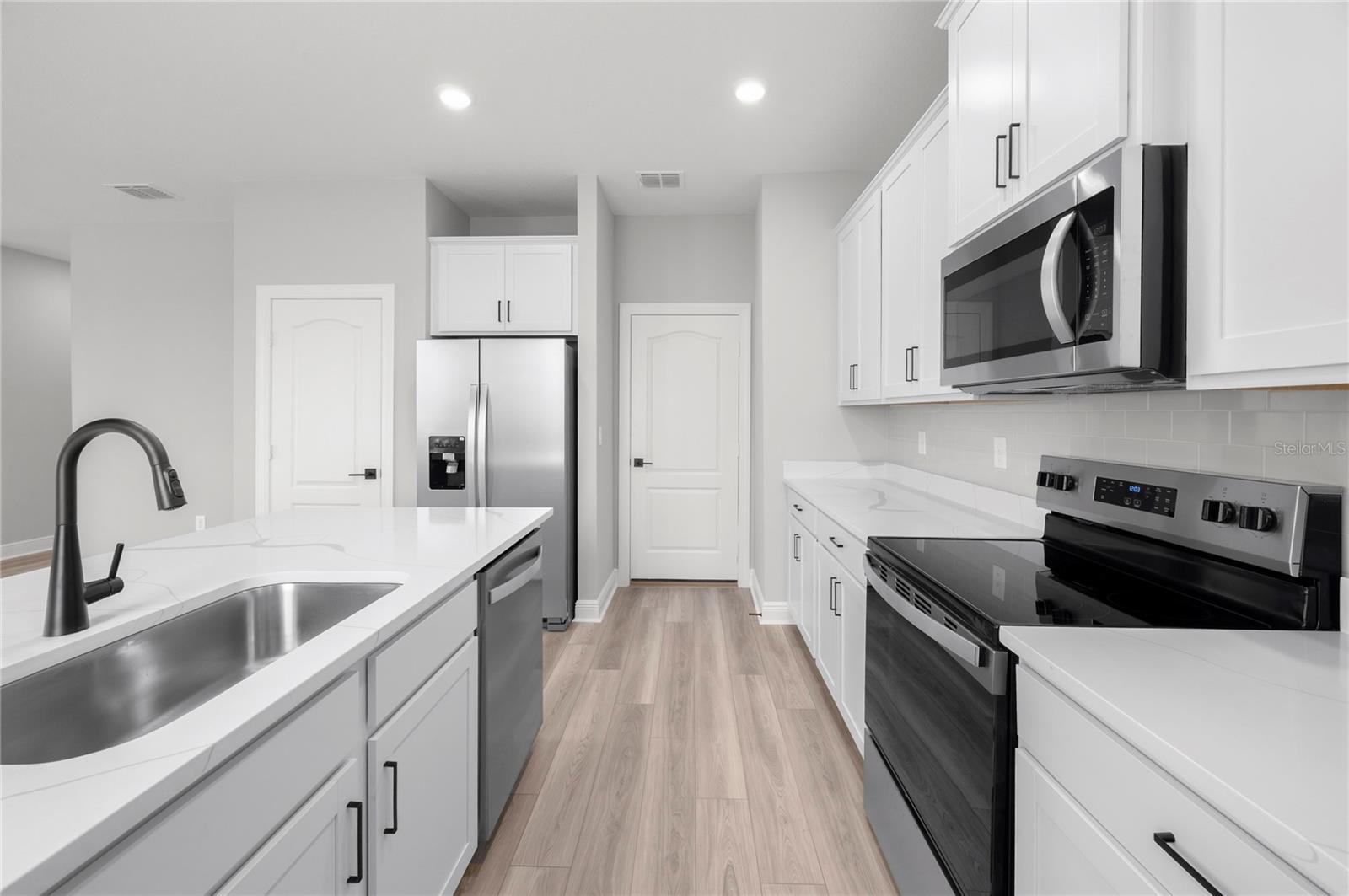 Image 6 of 36 For 819 Ponkan Court