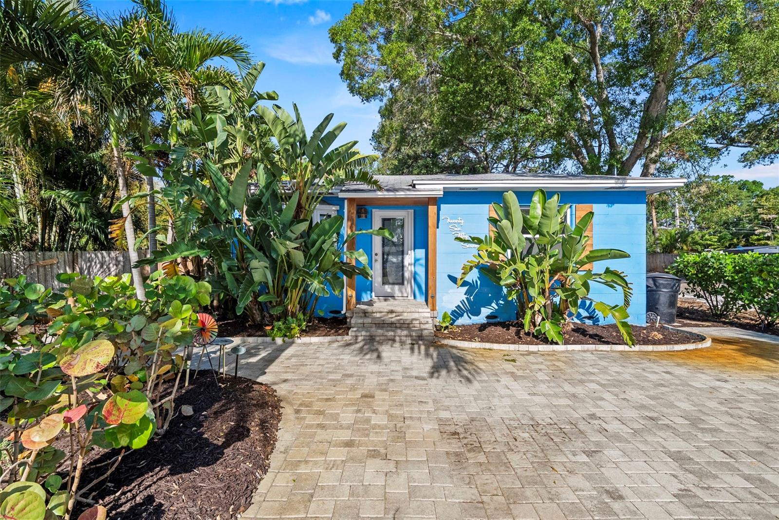 Details for 2657 44th Street S, GULFPORT, FL 33711