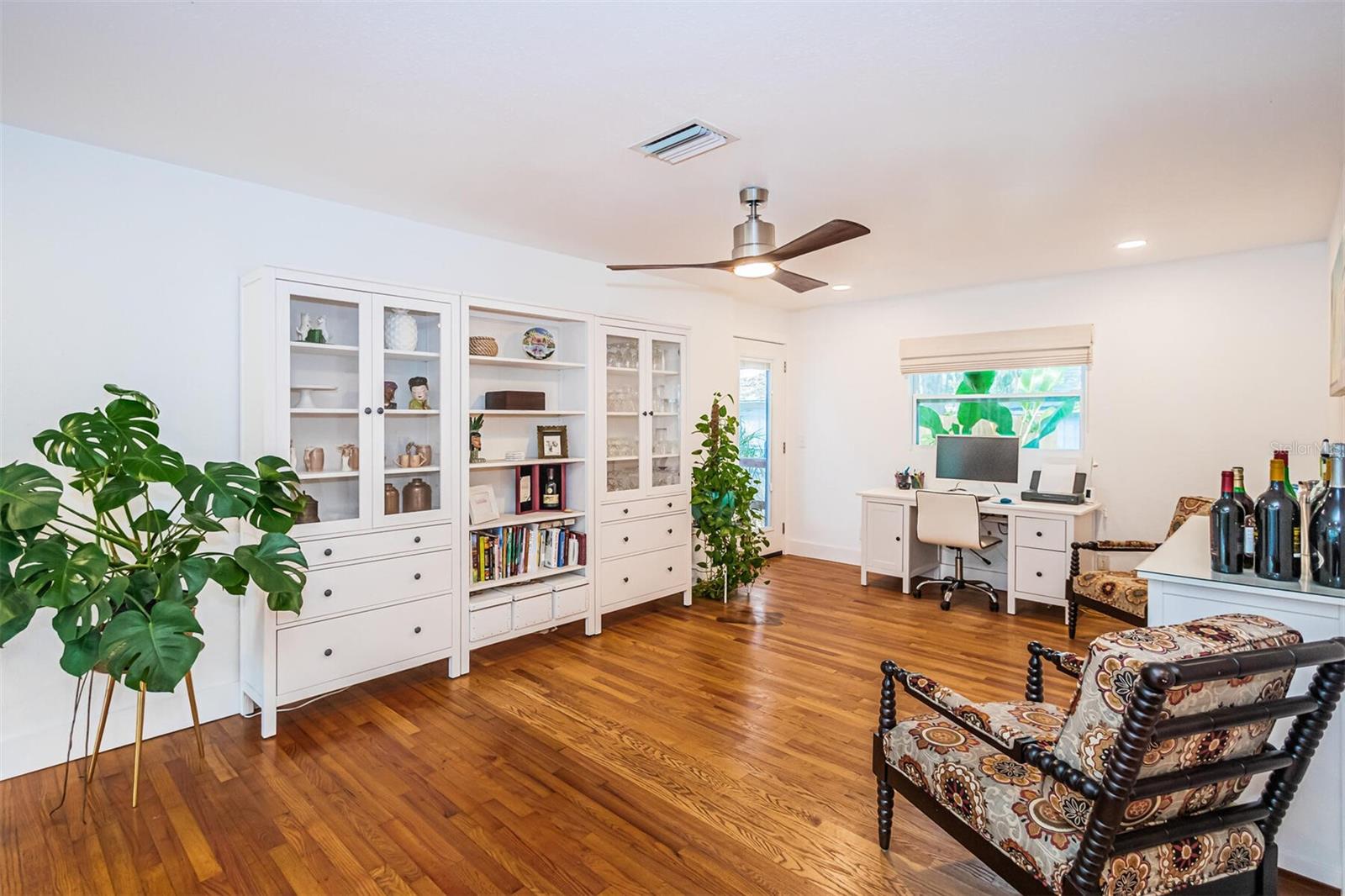 Image 21 of 48 For 2657 44th Street S