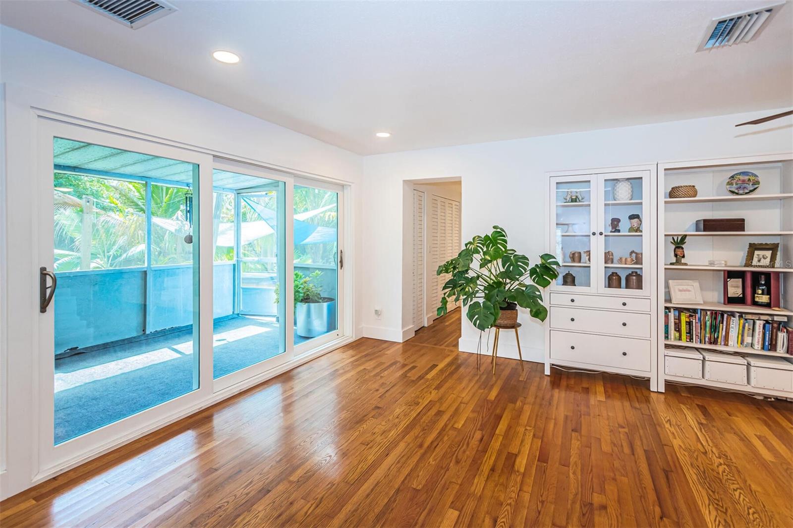 Image 22 of 48 For 2657 44th Street S