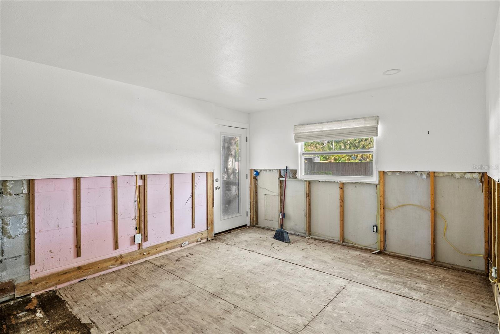 Image 24 of 48 For 2657 44th Street S