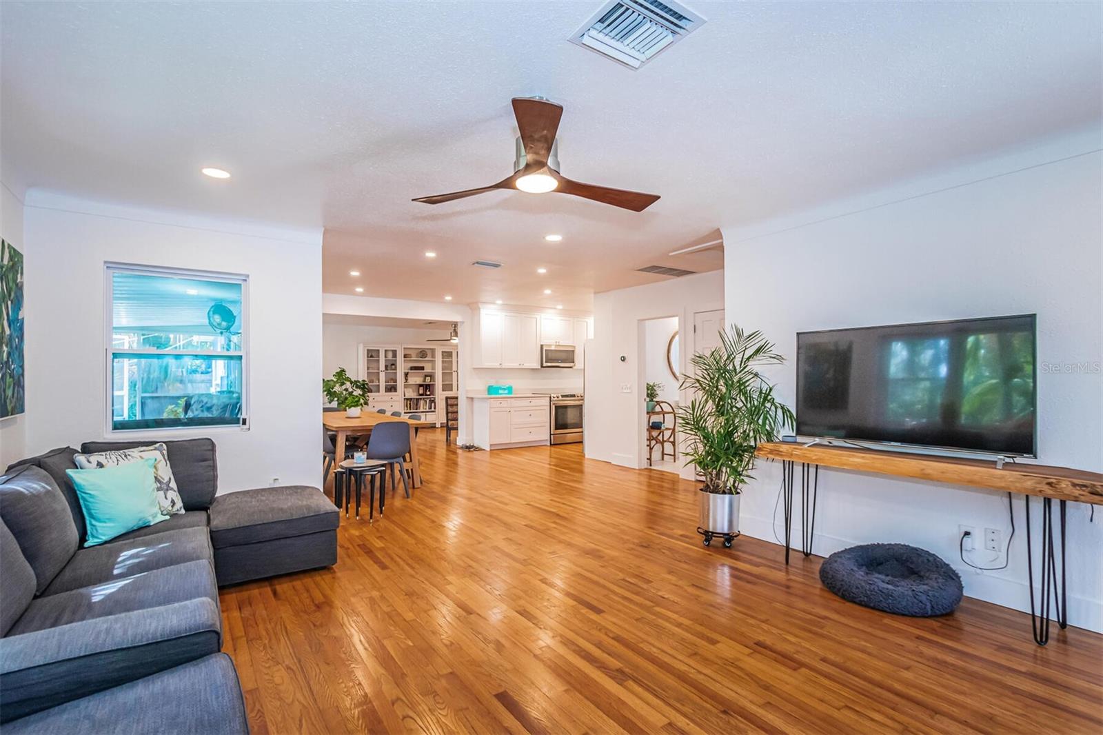 Image 3 of 48 For 2657 44th Street S