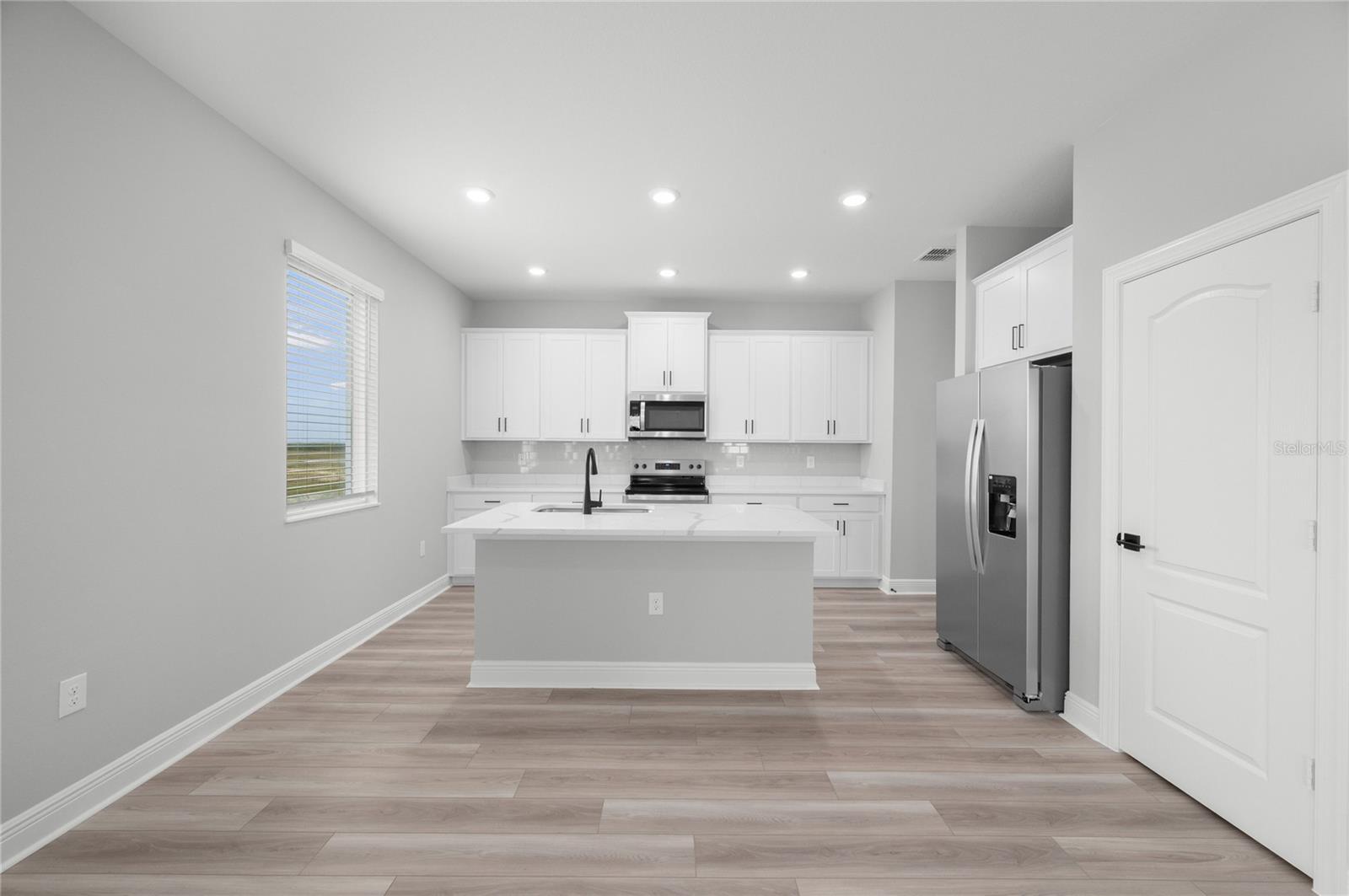 Image 6 of 34 For 806 Ponkan Court