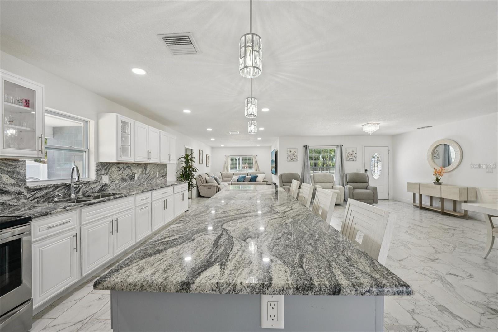 Image 12 of 36 For 1414 Seffner Valrico Road