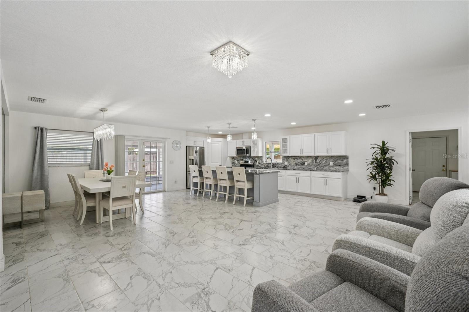 Image 2 of 36 For 1414 Seffner Valrico Road