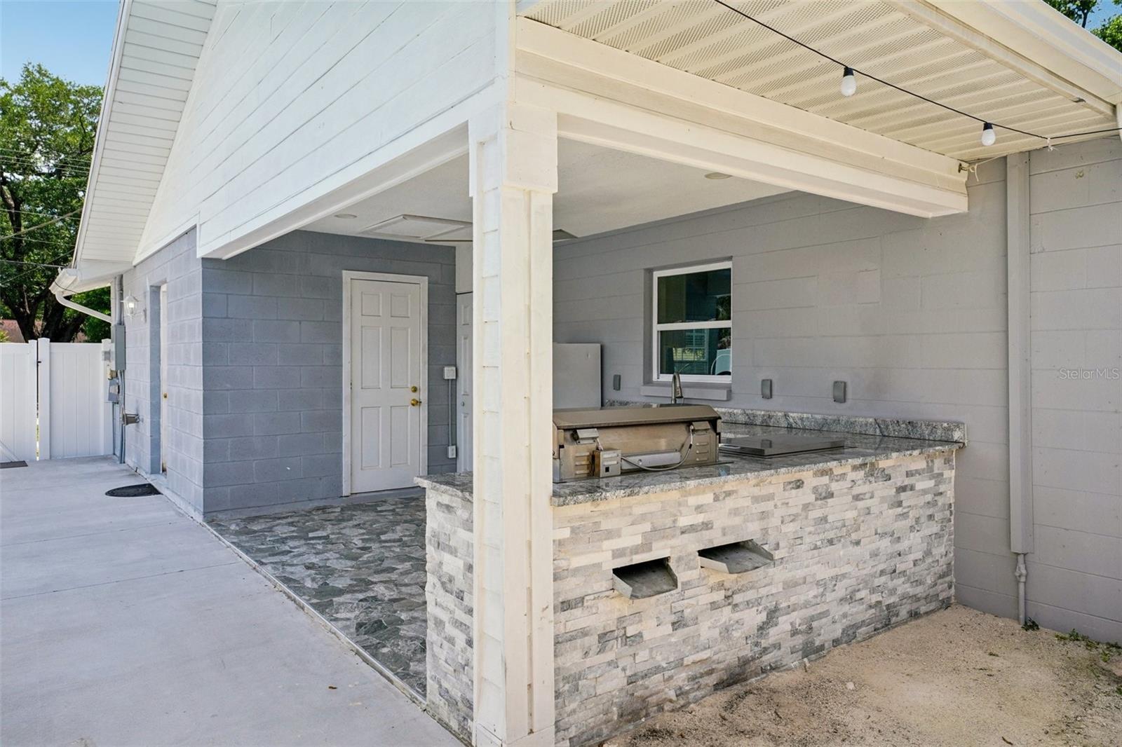 Image 24 of 36 For 1414 Seffner Valrico Road