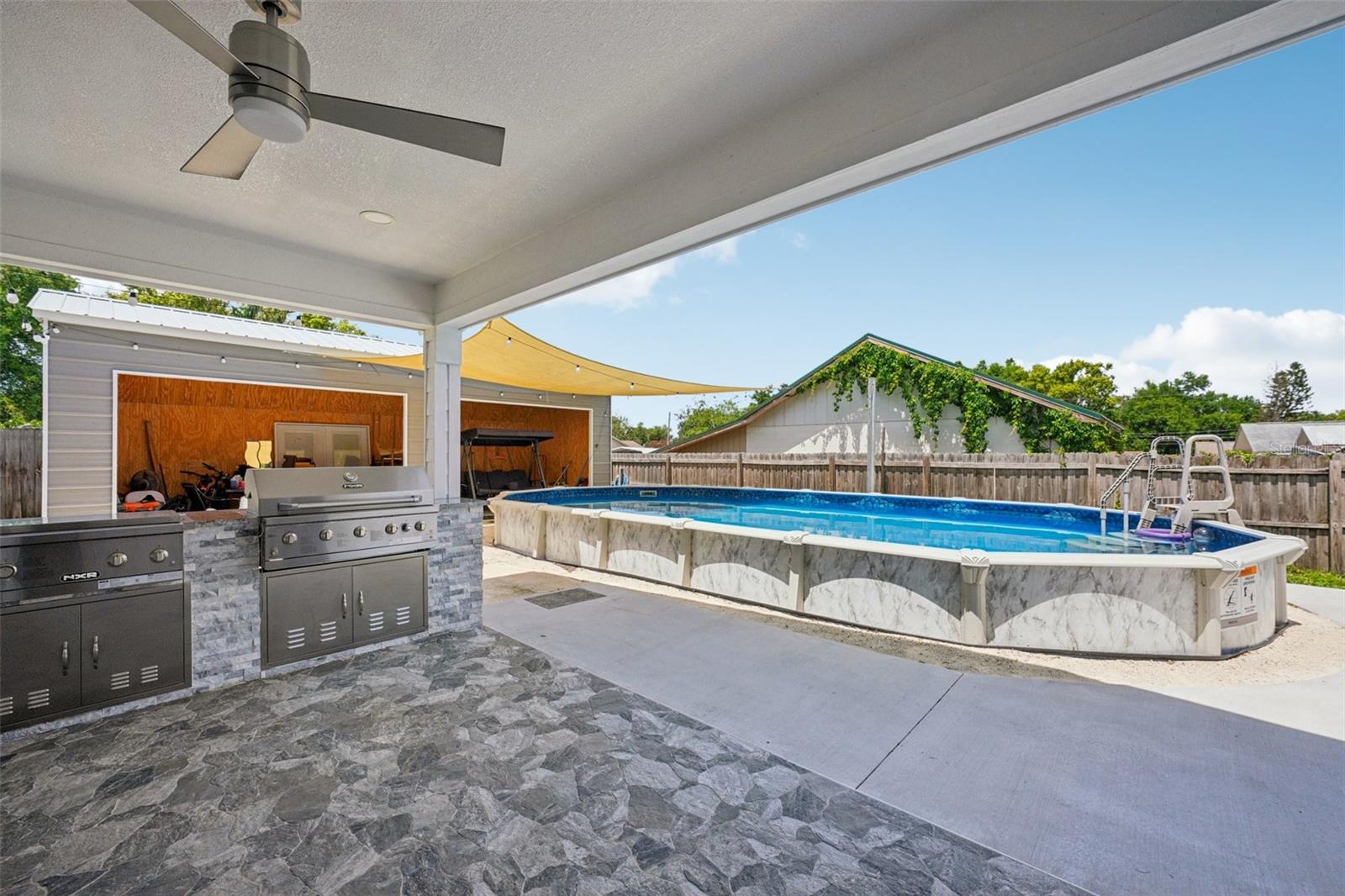 Image 25 of 36 For 1414 Seffner Valrico Road