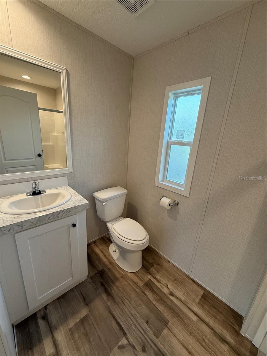 Listing photo id 11 for 7801 34th Avenue N 30