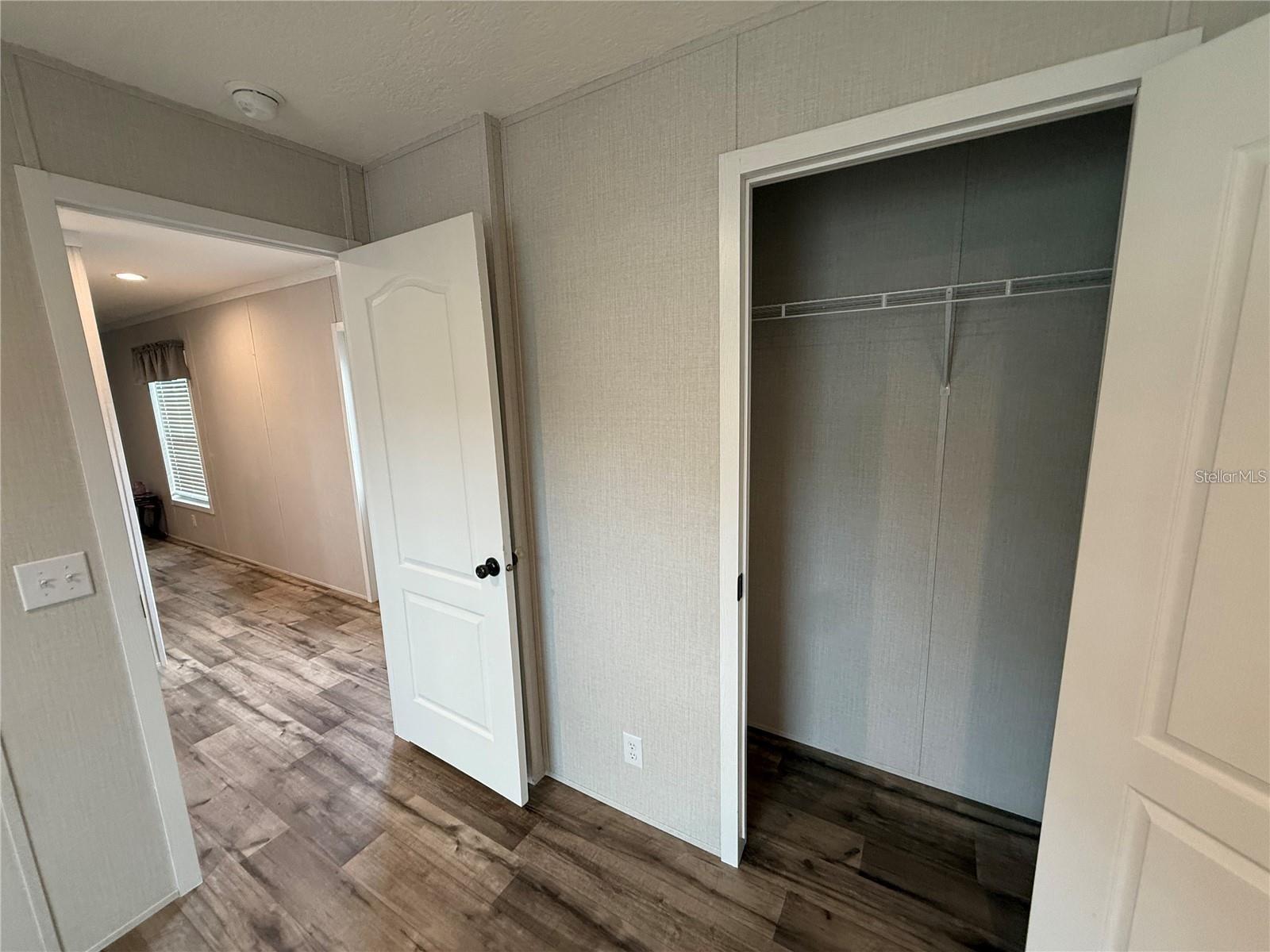 Listing photo id 6 for 7801 34th Avenue N 30