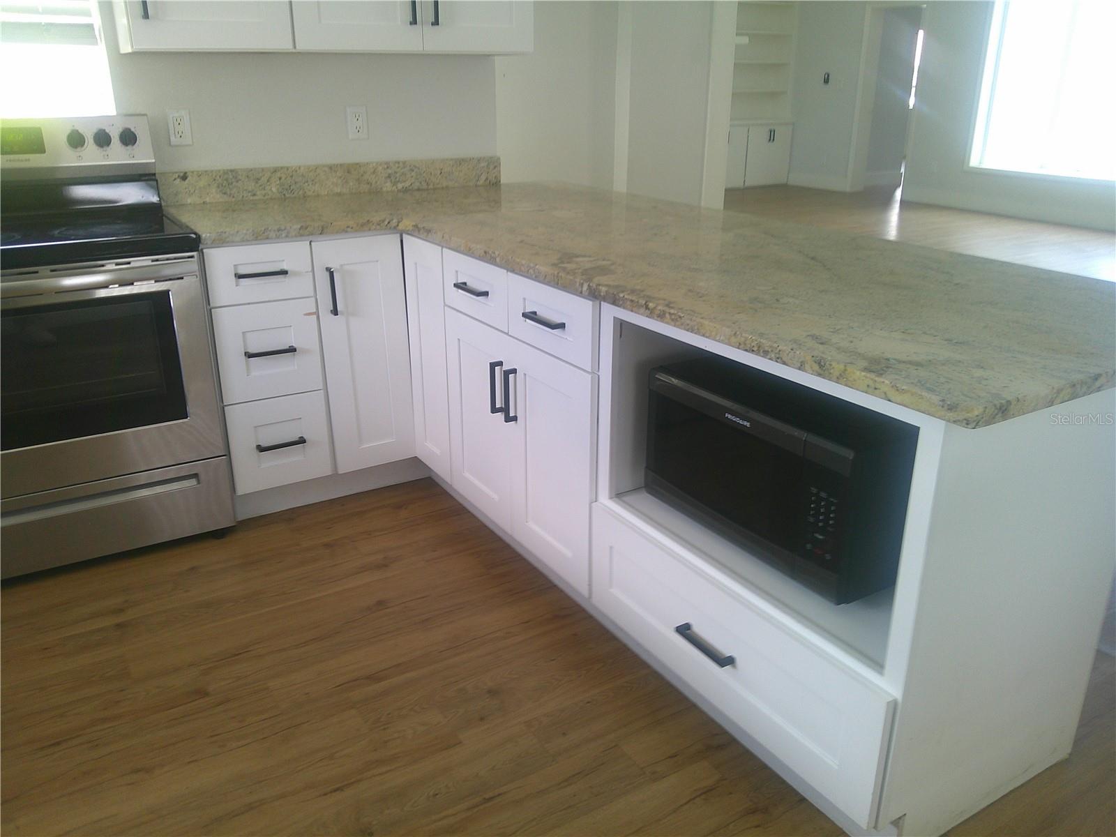 Image 13 of 99 For 125 Harbor Bluff Drive