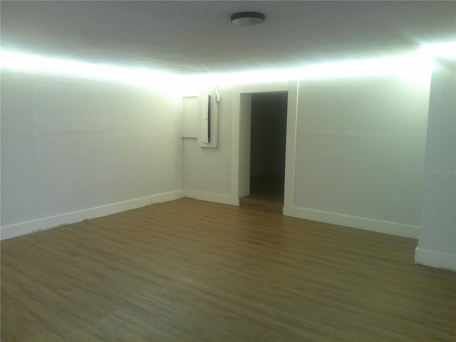 Image 14 of 99 For 125 Harbor Bluff Drive