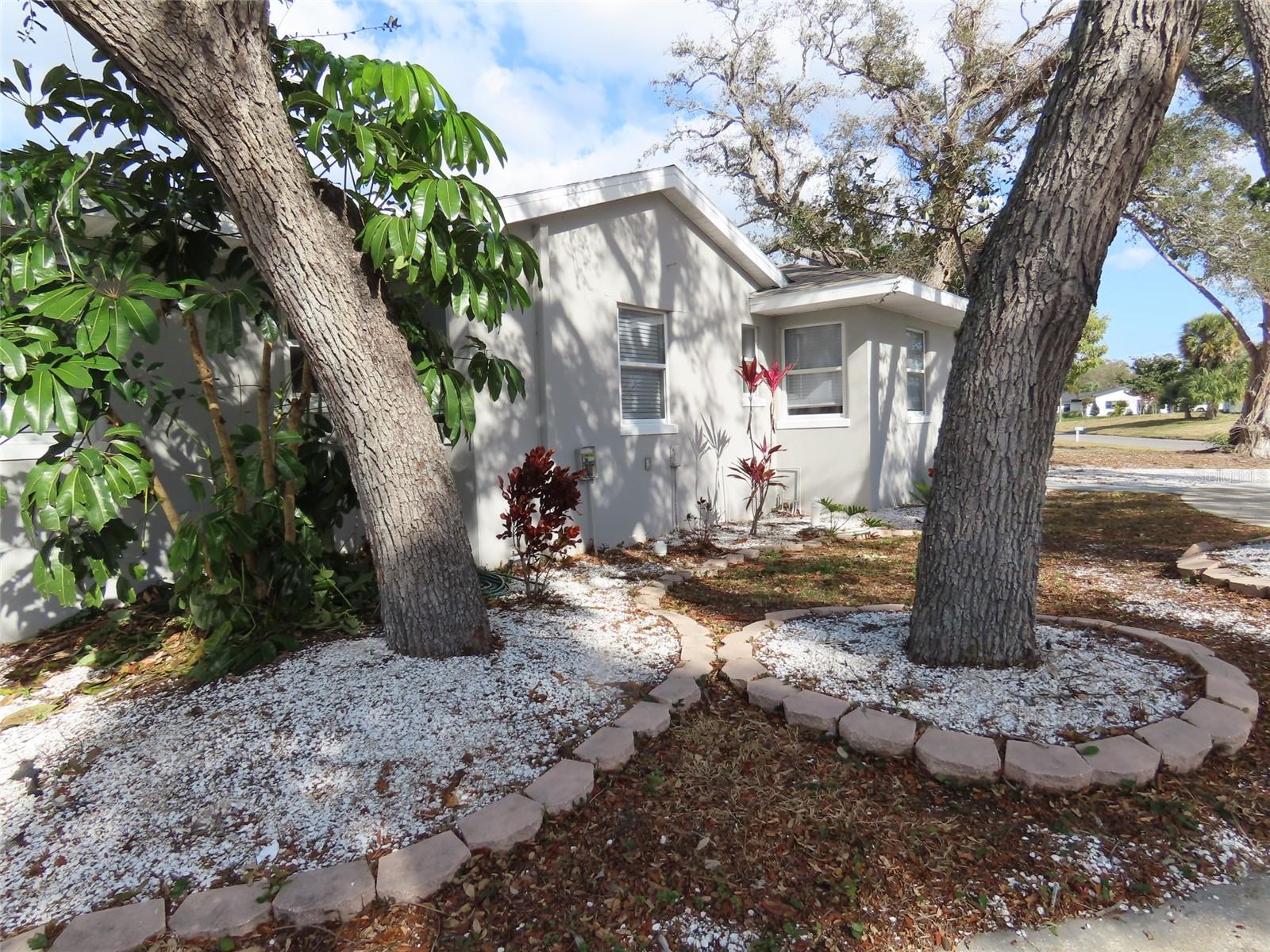 Image 2 of 99 For 125 Harbor Bluff Drive