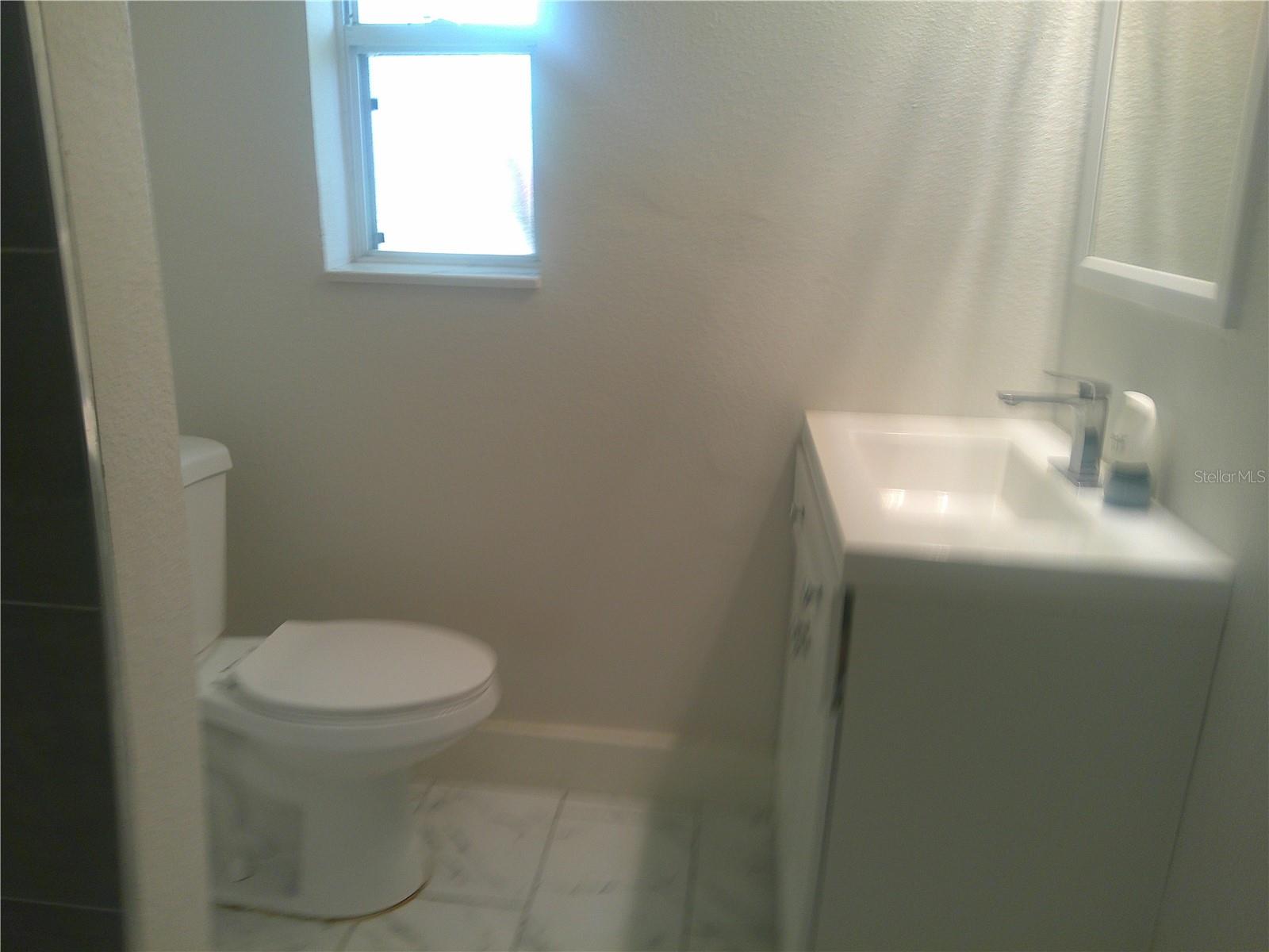 Image 8 of 99 For 125 Harbor Bluff Drive