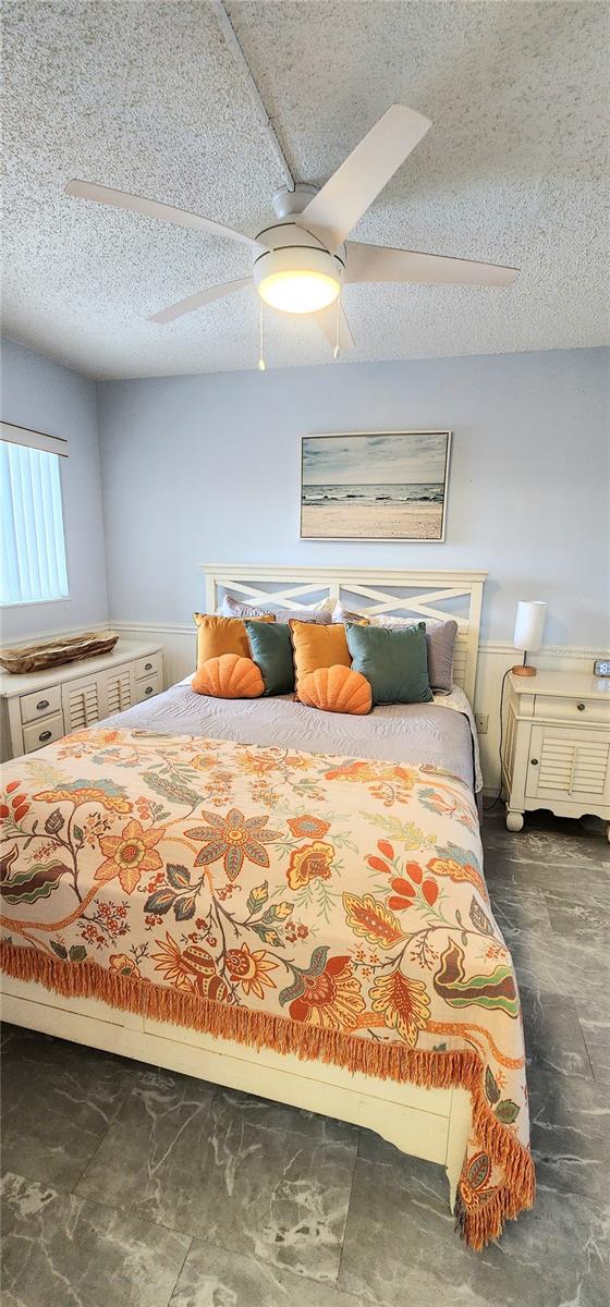 Image 27 of 47 For 800 Bayway Boulevard 28