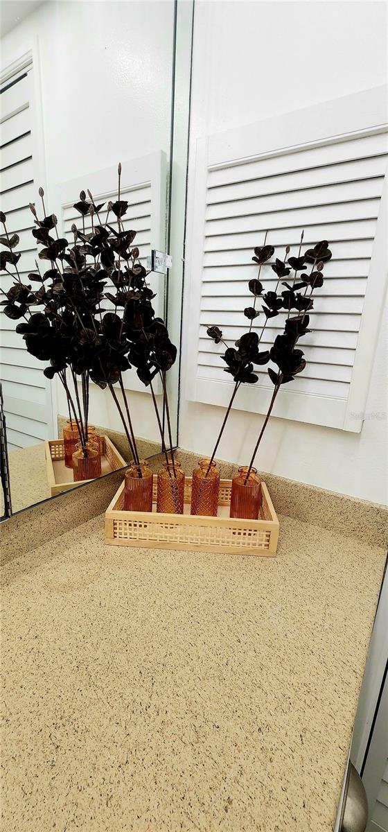 Image 31 of 47 For 800 Bayway Boulevard 28