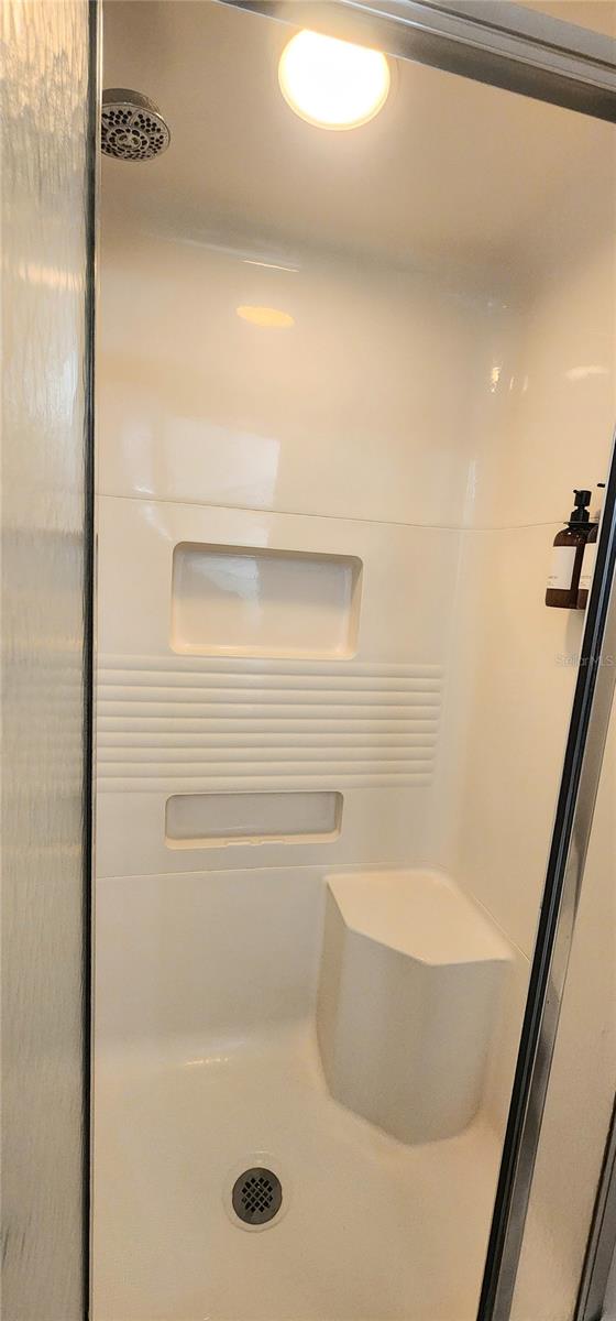 Image 36 of 47 For 800 Bayway Boulevard 28