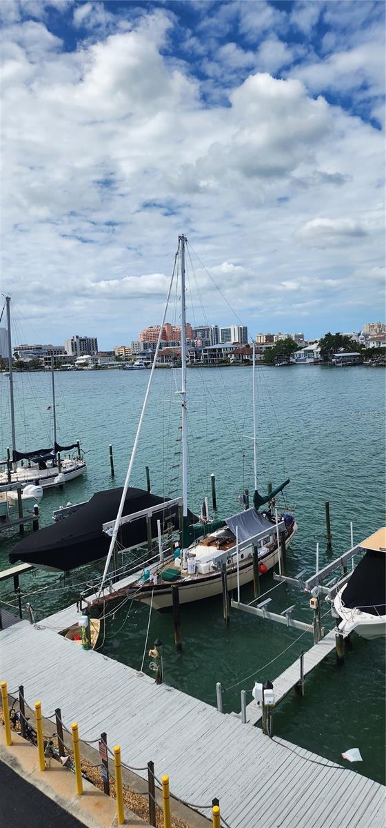 Image 4 of 47 For 800 Bayway Boulevard 28