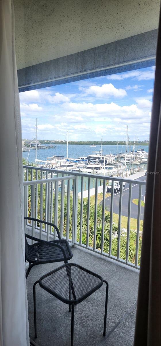 Image 46 of 47 For 800 Bayway Boulevard 28