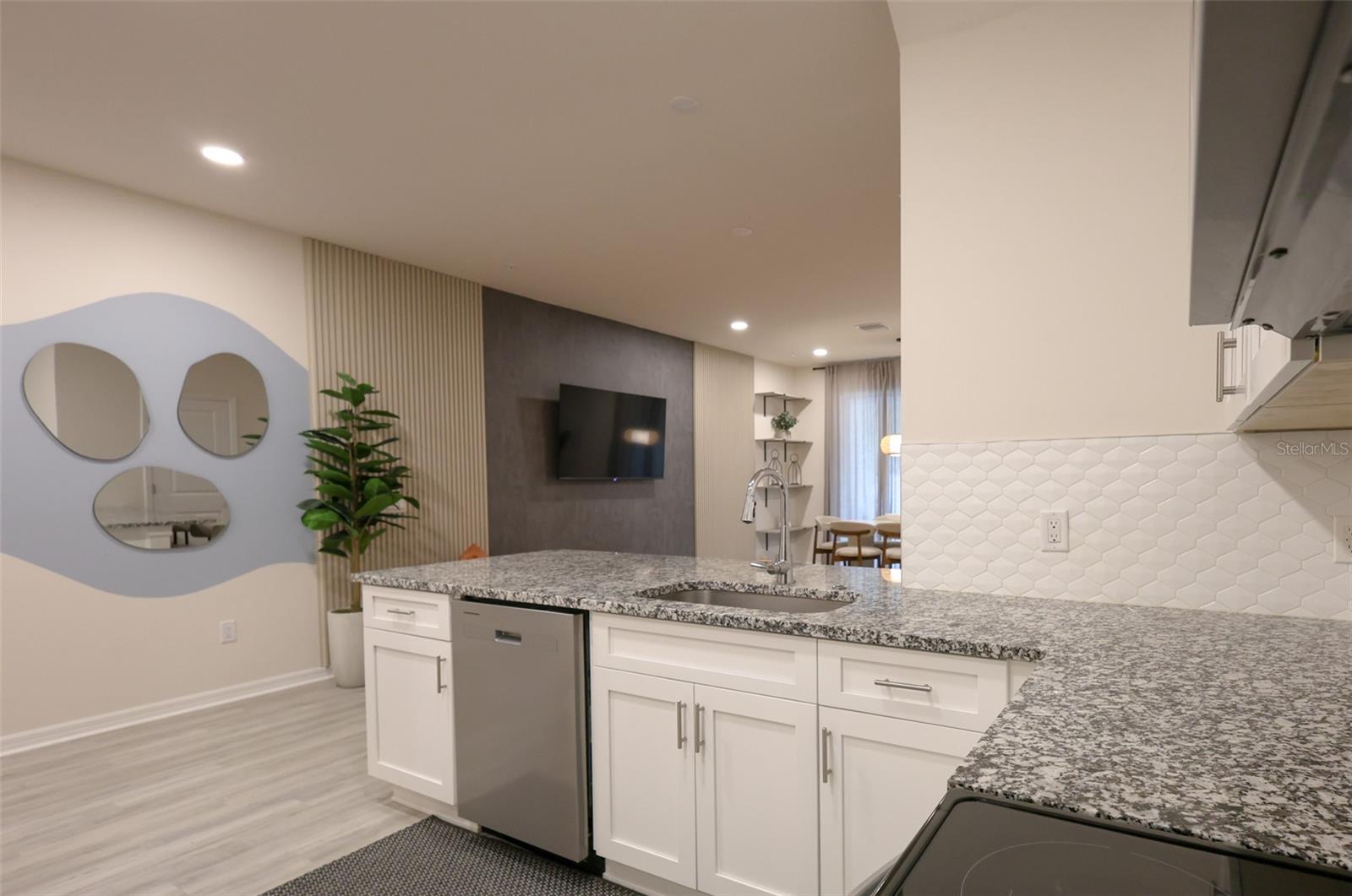 Image 7 of 31 For 2992 Mearshire Drive