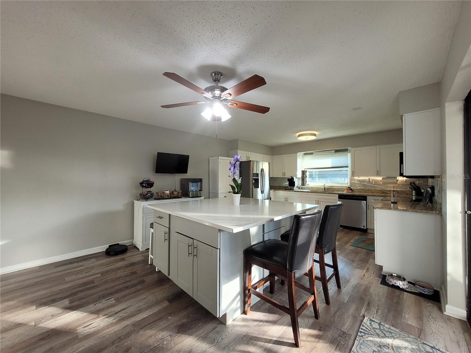 Image 14 of 47 For 14521 Catalina Circle