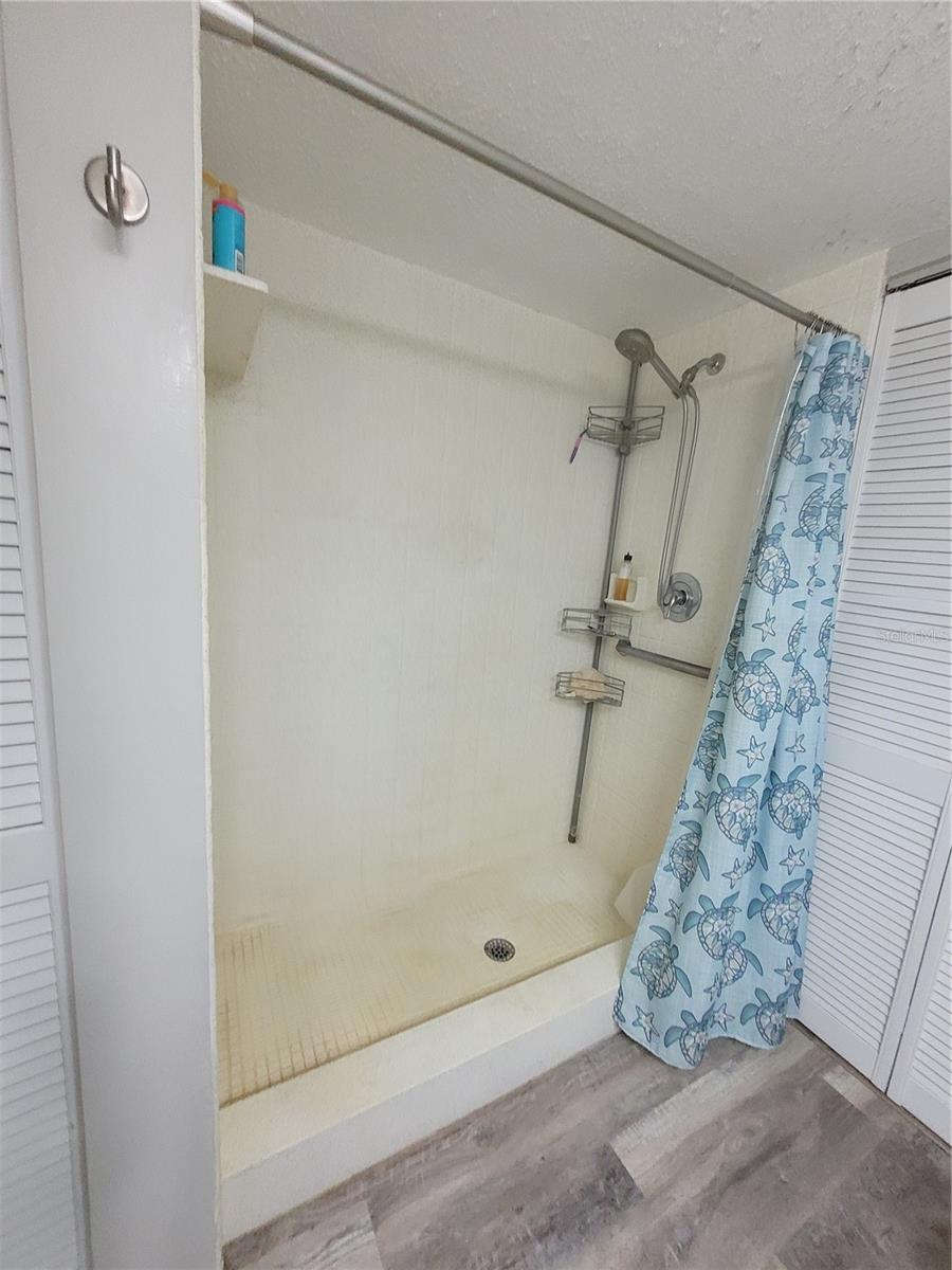 Image 20 of 47 For 14521 Catalina Circle