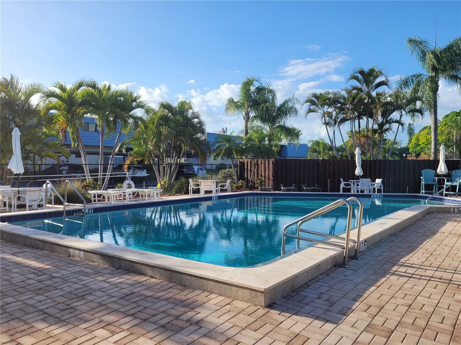 Image 41 of 47 For 14521 Catalina Circle