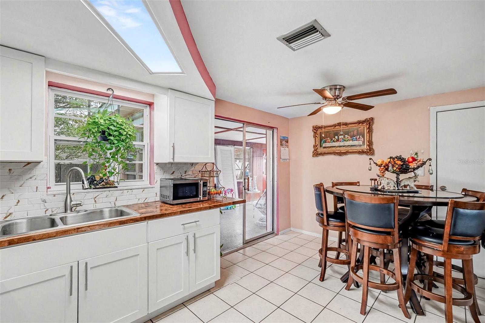 Image 11 of 28 For 1244 Classic Drive