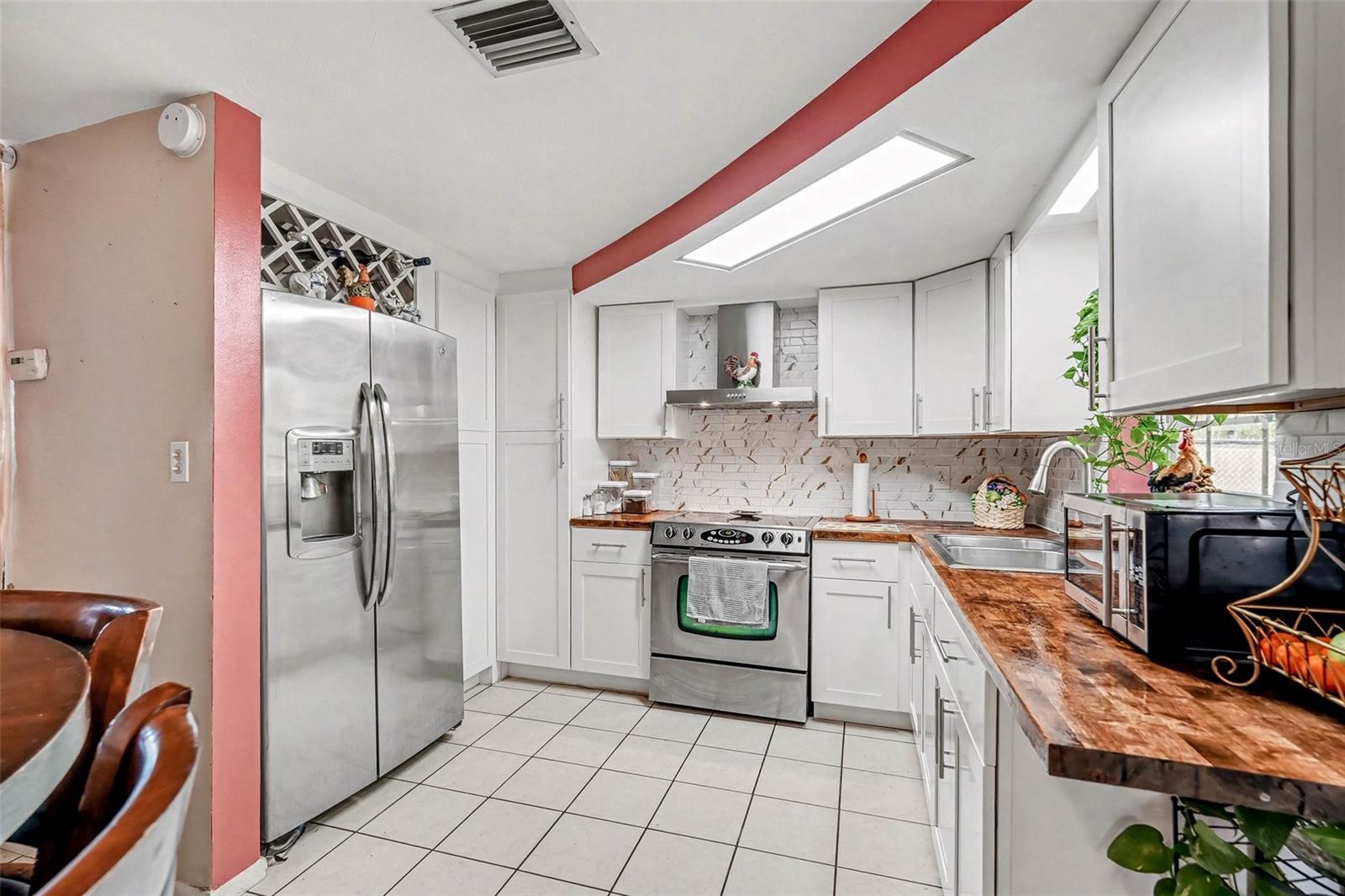 Image 13 of 28 For 1244 Classic Drive