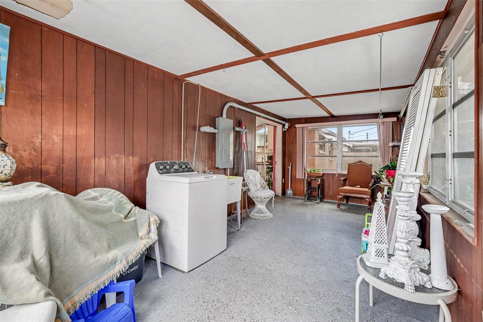 Image 18 of 28 For 1244 Classic Drive