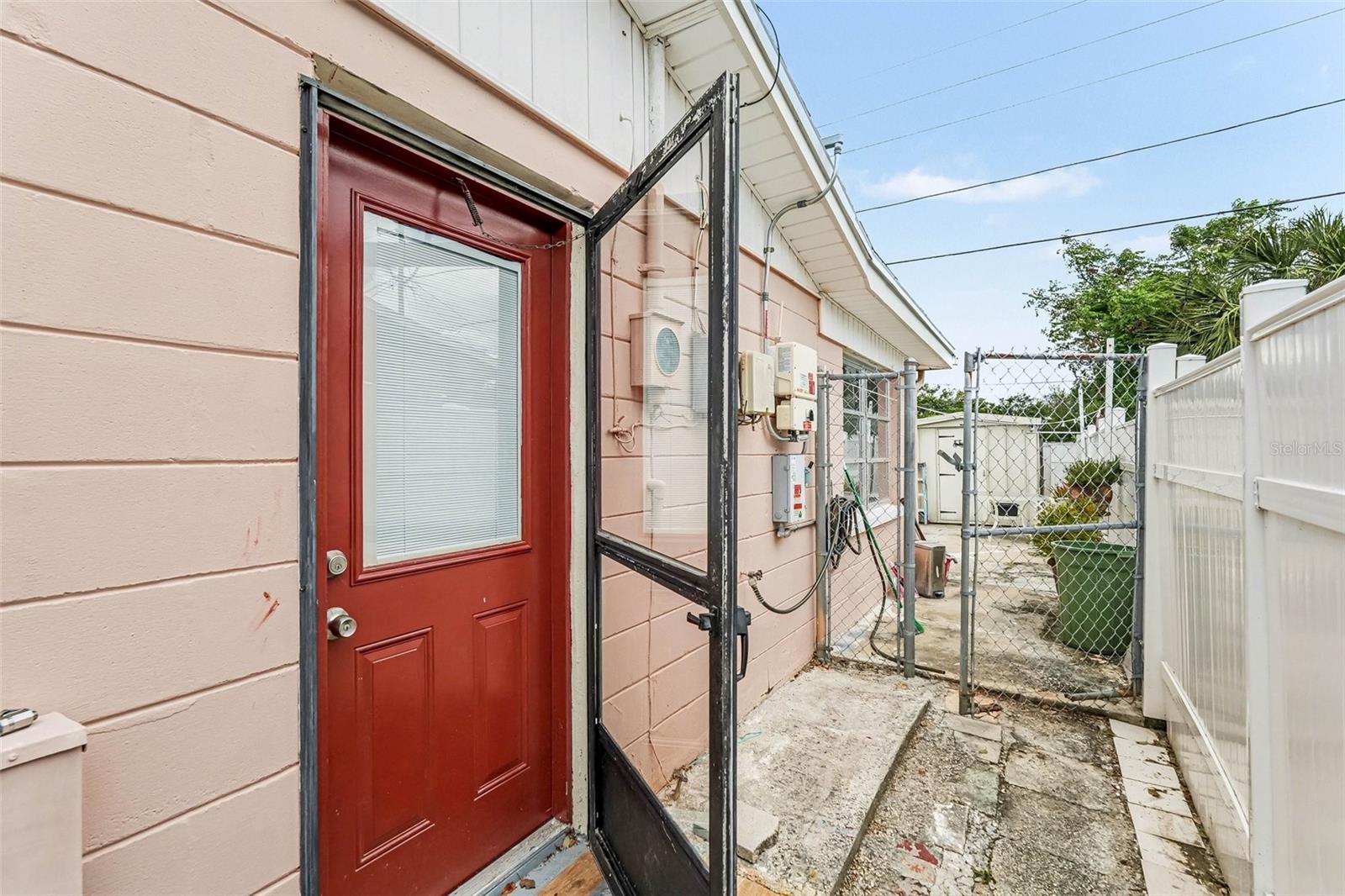 Image 20 of 28 For 1244 Classic Drive