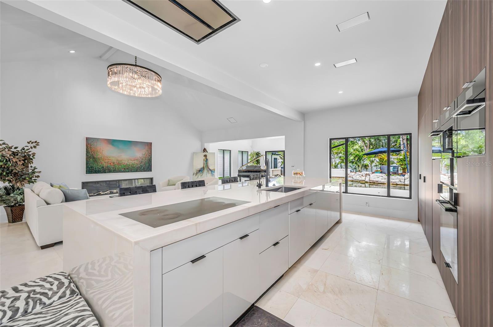 Image 20 of 73 For 2521 Lake Ellen Drive